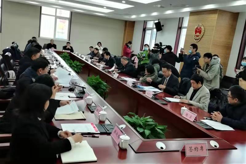 1.4儒学院与历城区政法委签署合作协议1.jpg 1.4儒学院与历城区政法委签署合作协议1.jpg